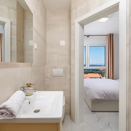 Villa Armani With Heating Pool