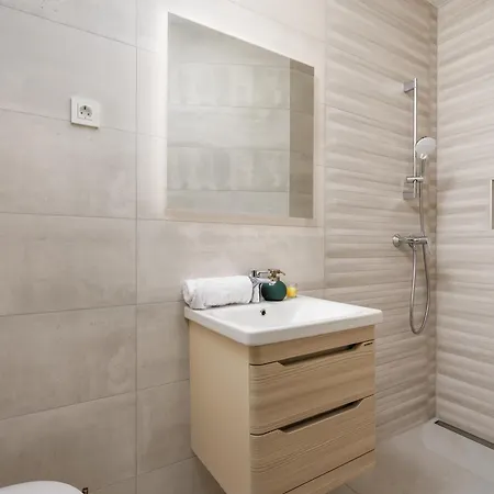 Armani With Heating Pool * Jadranovo
