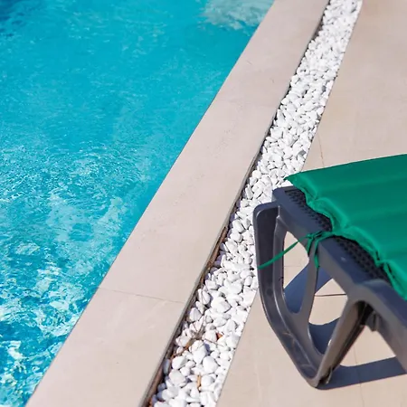 Armani With Heating Pool